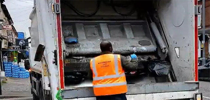 More bin lorry drivers join Birmingham strike